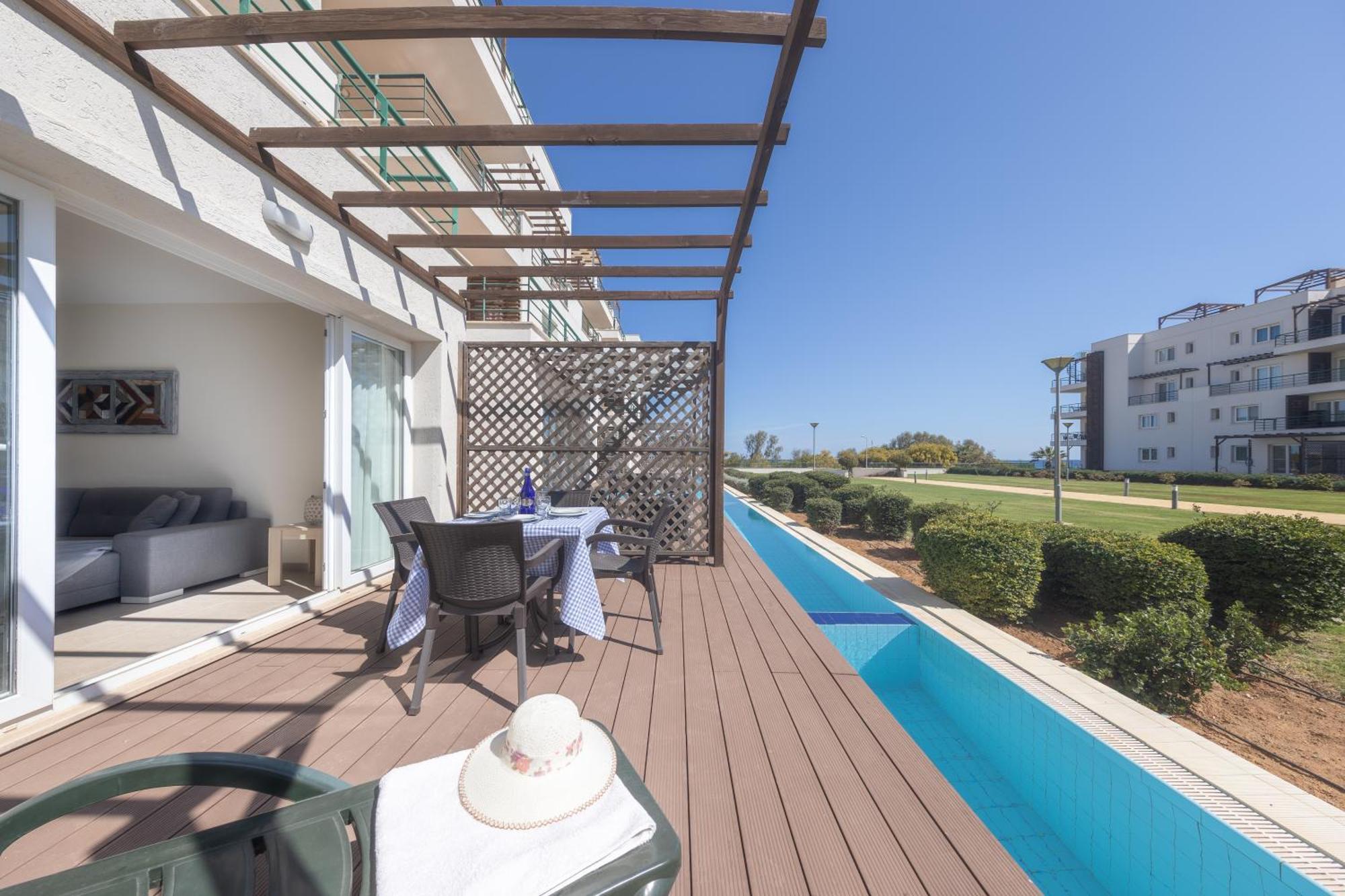 Thalassa Beach Family & Waterpark Resort Vokolidha Exteriér fotografie